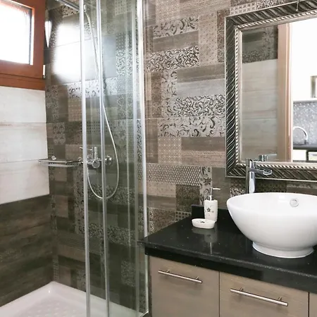 Theodora Studios * مدينة سكياثوس